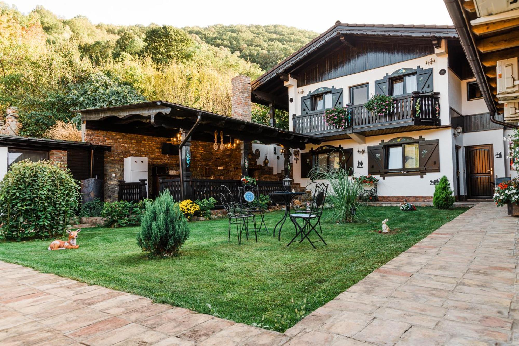 Hotel Casa Soseco Orşova Esterno foto