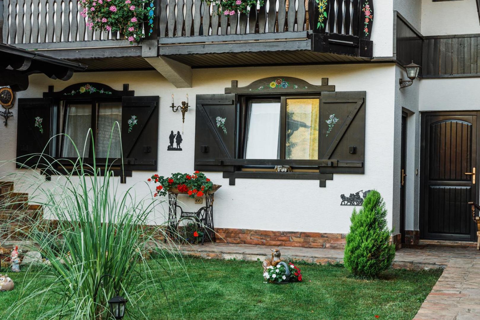 Hotel Casa Soseco Orşova Esterno foto